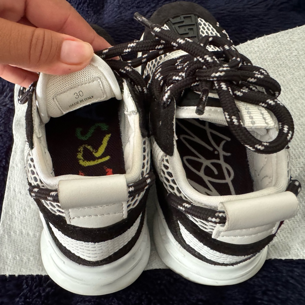 Versace Chain Reaction - Picture 4 of 5